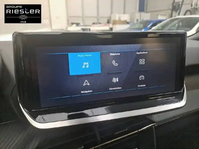 Peugeot 2008 electrique 50 kwh 136 ch — photo 38