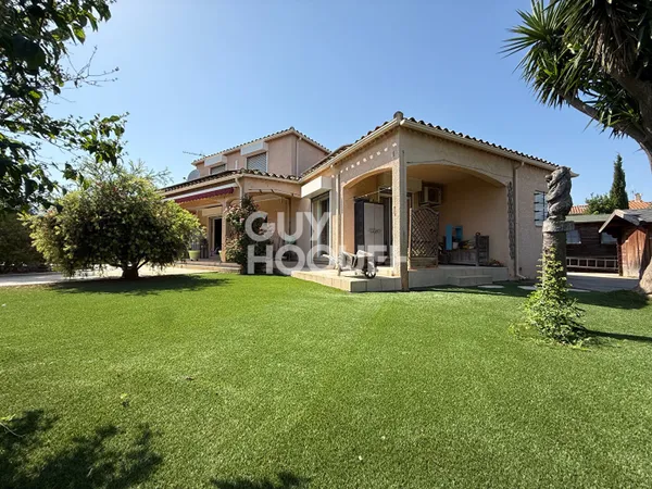 Maison 4 faces F5 de 176 m² sur 932 m² de terrain à vendre à VILLELONGUE DE LA SALANQUE (66410)