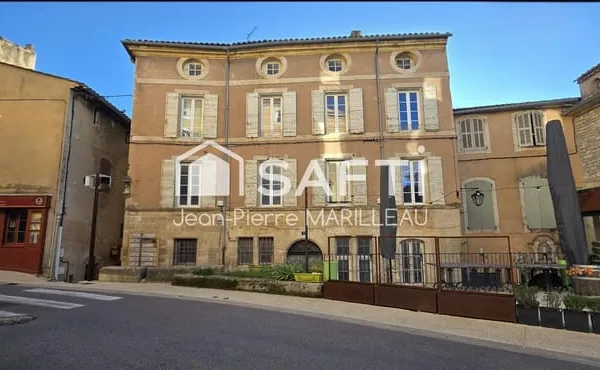 Immeuble pour investissement au coeur de Bonnieux 84