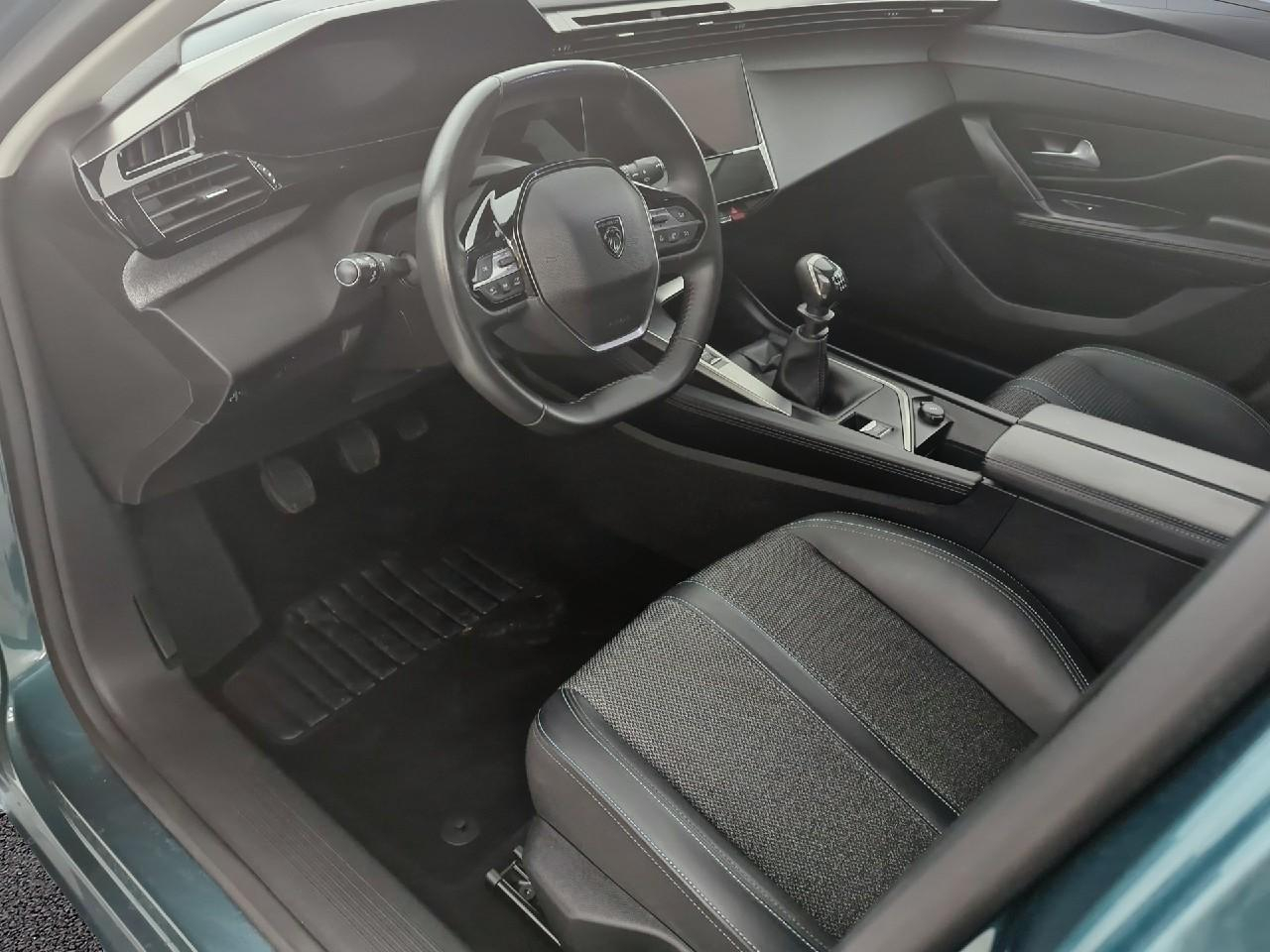Peugeot 308 sw puretech 130ch s&s bvm6 allure — photo 14