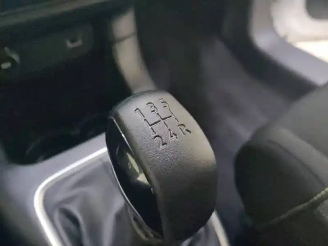 Citroën C3 puretech 83 s&amp;s bvm5 — photo 14
