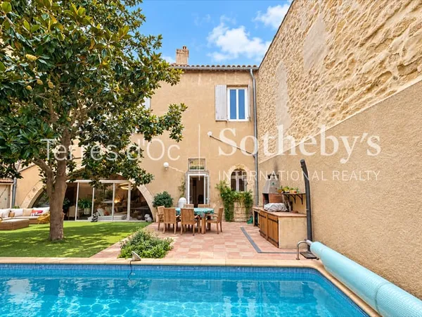 Maison 5 pièces 227 m²