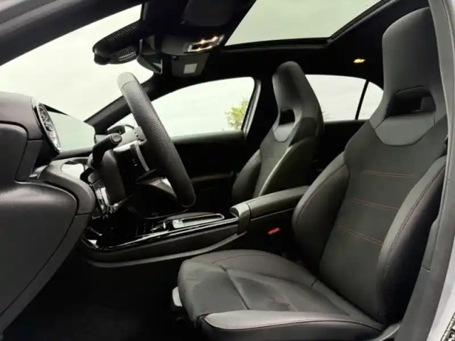 Mercedes Classe A 200 d amg line — photo 17