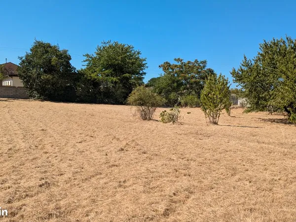 Terrain 1000 m2