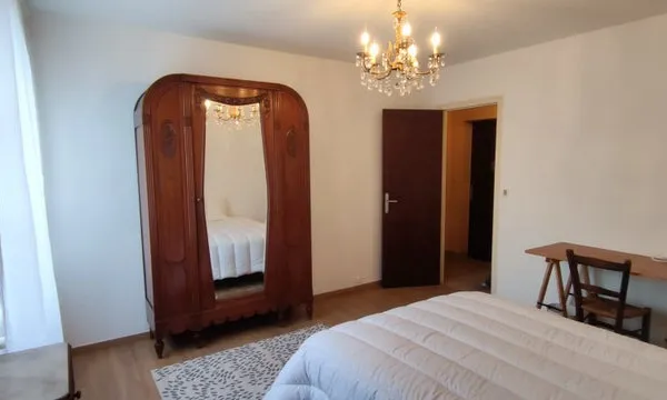 Grandes Chambres meublées avec SDB & WC privatives