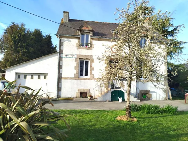 Maison rénovée proche du bourg