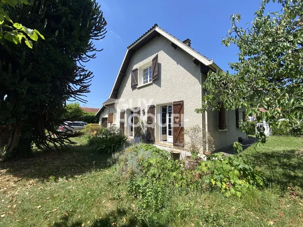 MAISON À VENDRE DE 5 PIÈCES DE 146,00 M²
