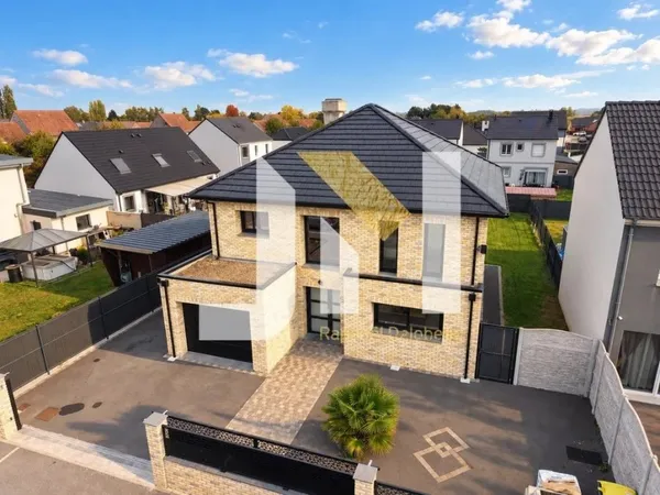 Maison 5 pièces 150 m²