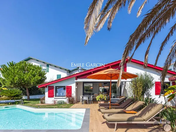A vendre Maison Bidart avec piscine proche plage