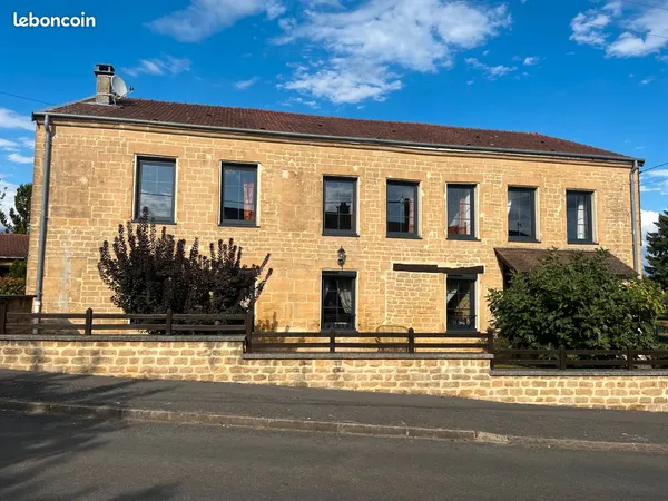 Maison spacieuse avec jardin à Vrigne-Meuse