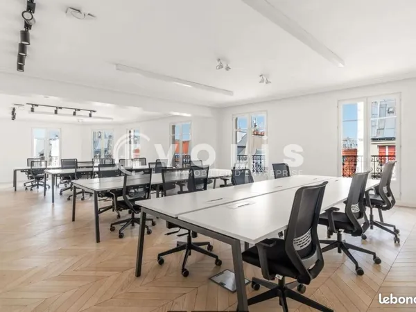 Bureaux 447 m²