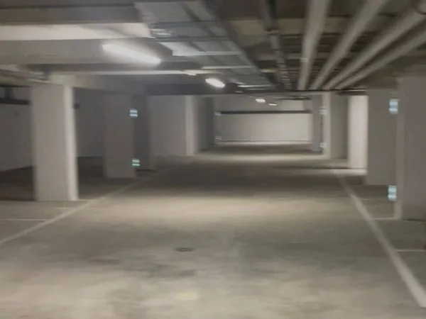 Parking 12 m²