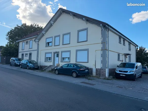 À louer à Arches - Appartement F1 neuf de 40 m² avec parking - Chauffage inclus