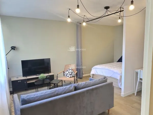 T1 bis meublé 33 m² proche Campus et MAIF