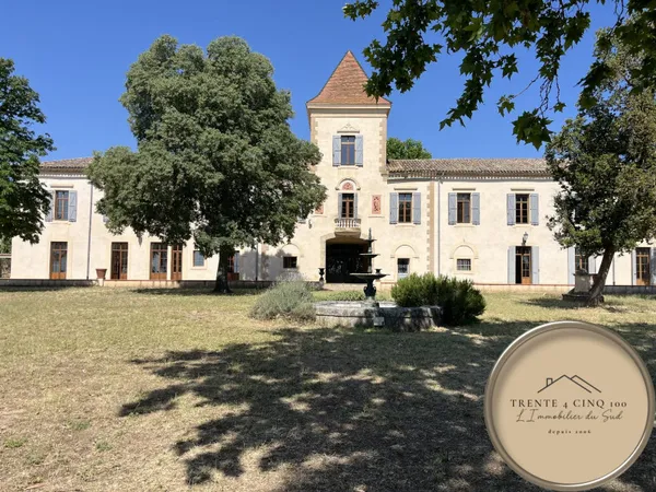 Demeure 14 pièces 693 m²