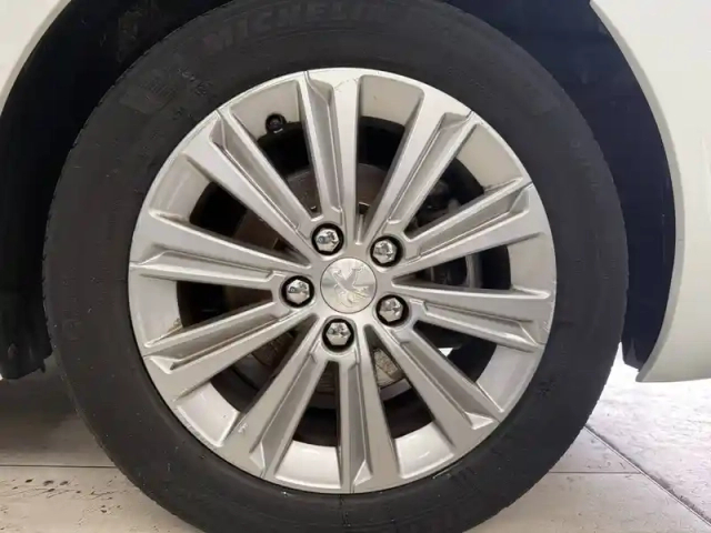 Peugeot 308 puretech 130ch s&amp;s bvm6 — photo 58