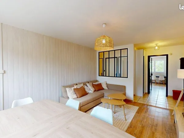 Chambre 5 pièces 94 m²