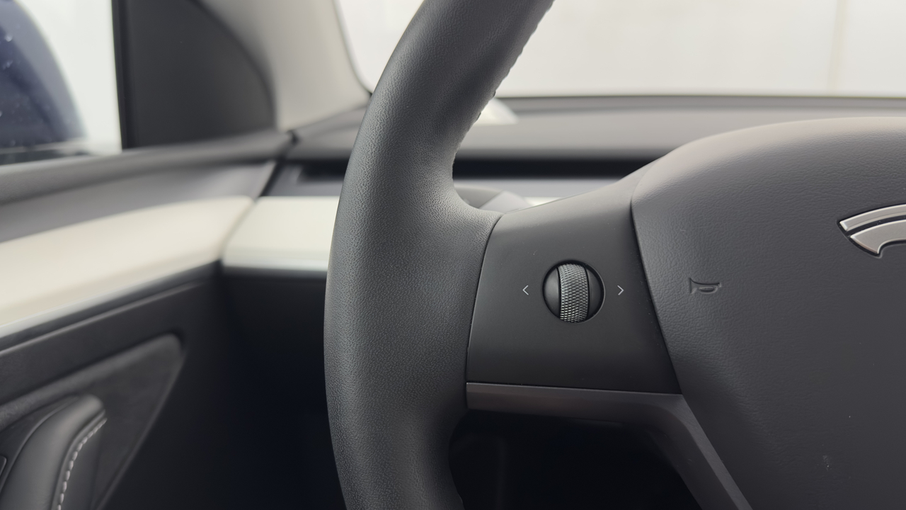 Tesla MODEL Y Grande Autonomie Dual Motor AWD — photo 42