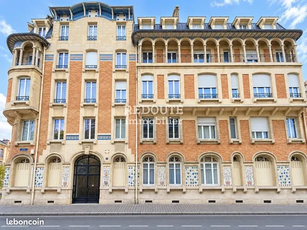 Appartement 6 pièces 167 m²