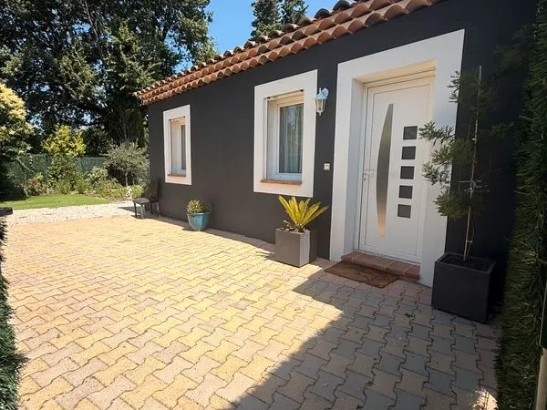 Maison atypique et modulable - T4 + studio indépendant - Jardin & stationnements