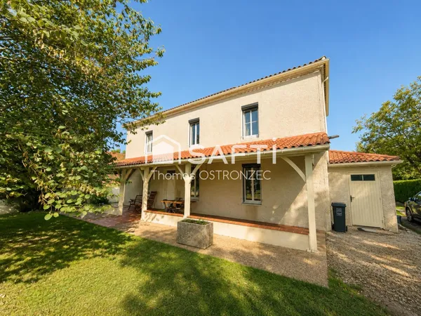Maison 140 m², 4 chambres, terrain d'environ 2 900 m²