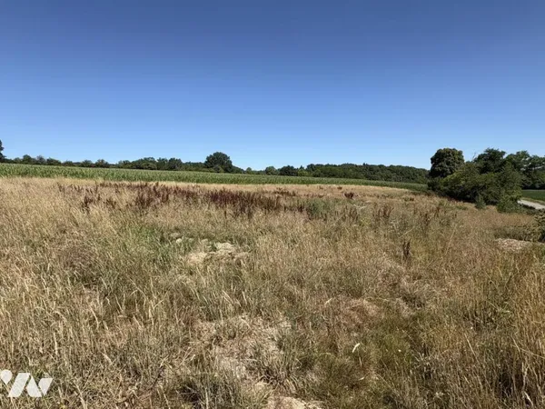 Terrain 5751 m²