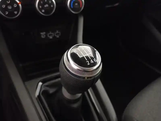 Renault Clio v tce 90 equilibre — photo 15