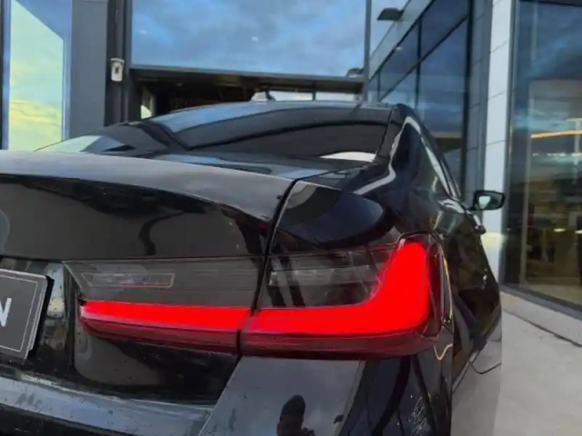 Bmw Serie 3 série 3 320ia xdrive 184ch m sport — photo 14