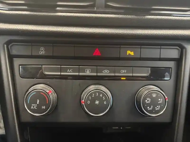 Volkswagen T-Roc 2.0 tdi 116 start/stop bvm6 — photo 62