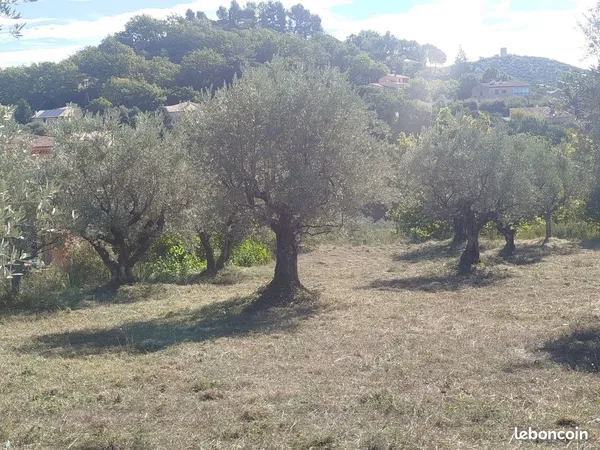 Terrain constructible manosque