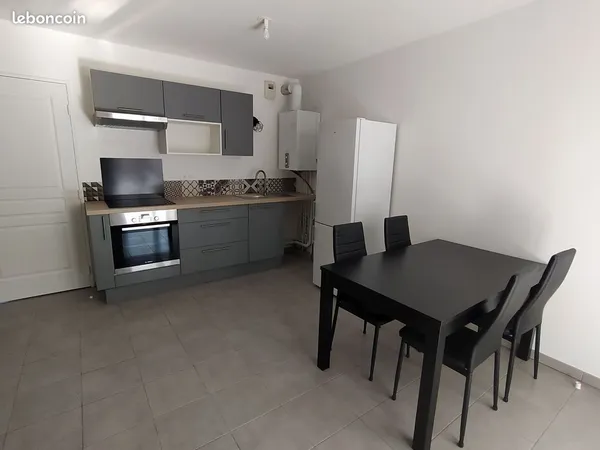 Appartement T3 - 56m² - Garage (box) - Etage 2/4