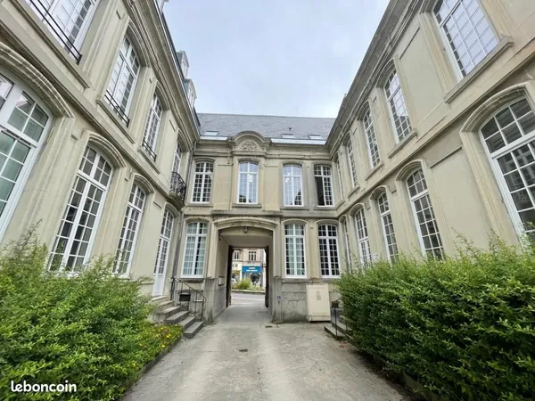 Bureaux 273 m²