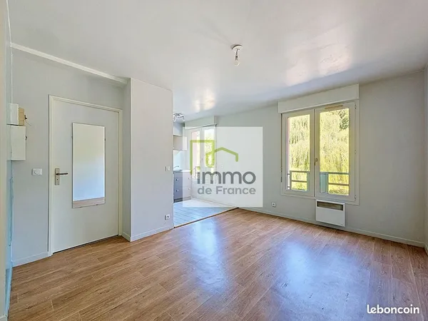 Studio 1 pièce 23 m²