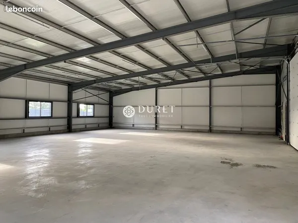 Local 200 m² La Gaubretière