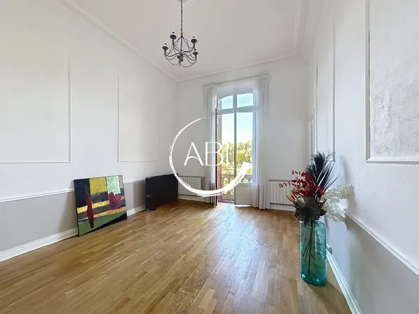 Appartement TROIS PIECES + CHAMBRE au 5ème étage