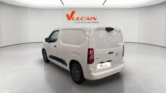Opel Combo cargo m diesel 130 ch aut. — photo 13