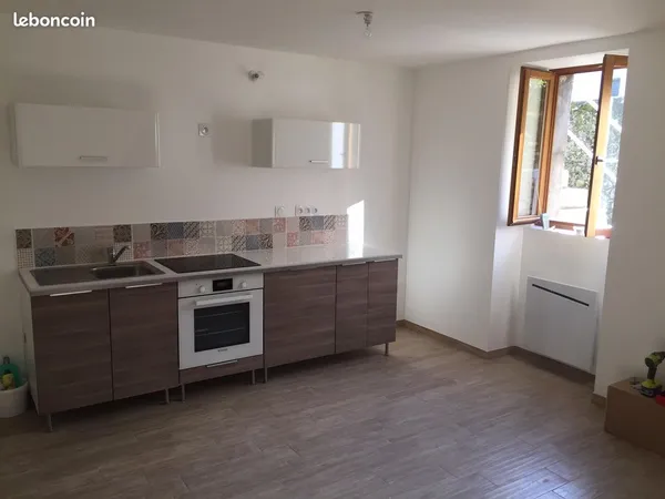 Location appartement 2 pièces avec terrasse