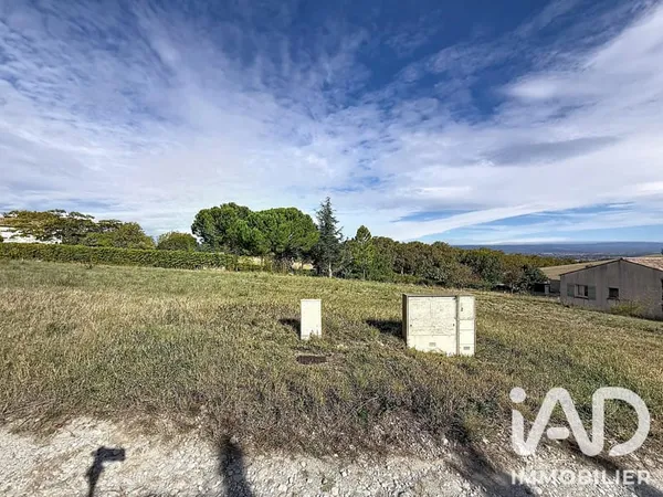 Terrain 1004 m²