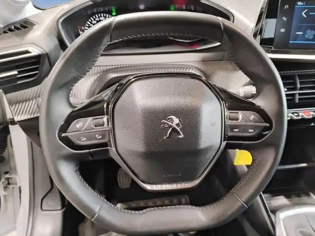 Peugeot 208 bluehdi 100 s&amp;s bvm6 style — photo 12