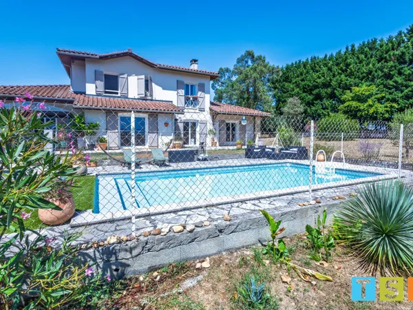 Maison 7 pièces 190 m²