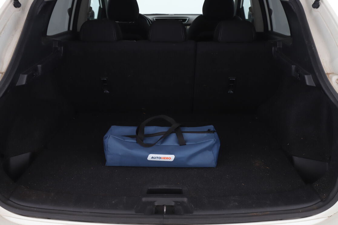 Nissan Qashqai 1.2 DIG-T N-Connecta — photo 16