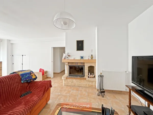 Maison familiale 186 m²  Vie de plain-pied  20 min de Rennes
