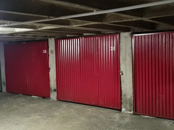 Rare Boxe 14 m2 - Croix de Chavaux - Montreuil