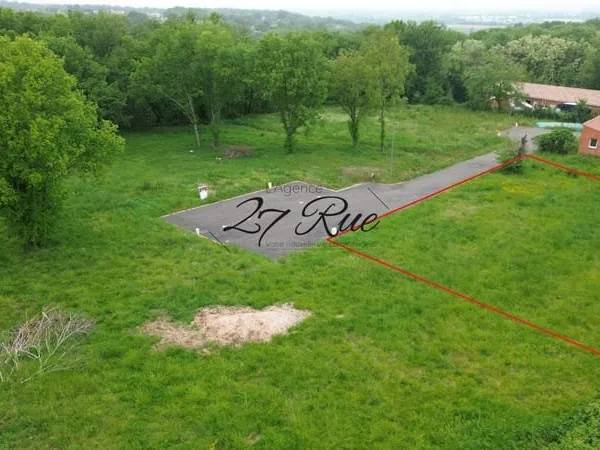 SPECIAL INVESTISSDEUR TERRAIN POUR 2 MAISONS