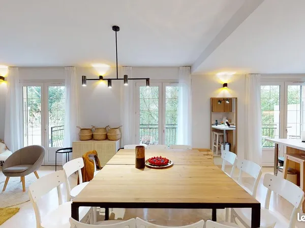 Maison 1 pièce 286 m²