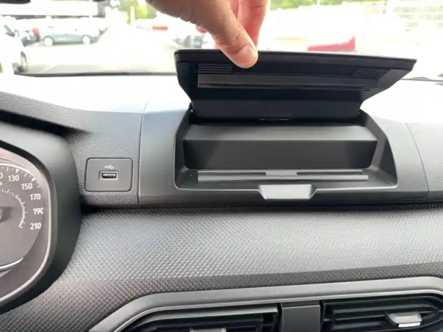 Dacia Sandero eco-g 100 — photo 69