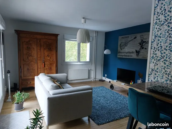 Lyon 5e - Champvert | T3 lumineux avec balcon, cave et parking privatif couvert inclus