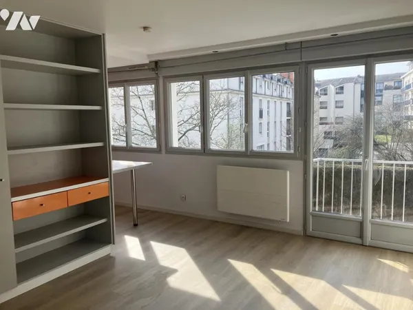 Studio 1 pièce 26 m²