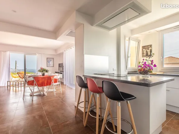 T3 meublé 77m² vue mer Baie des Anges - 2 chambres, terrasse, parking privé - Collines de Bellet Nic