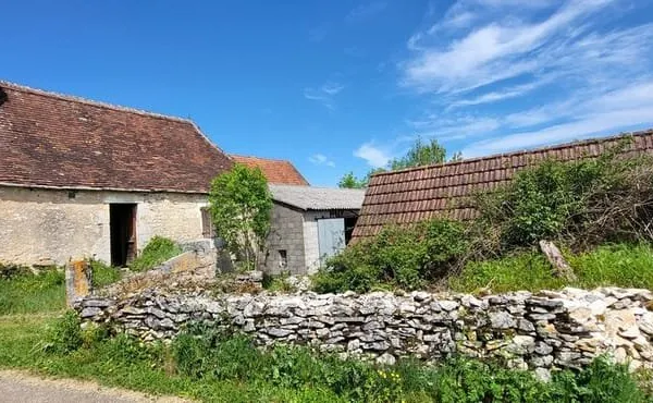 Propriété en pierre à restaurer